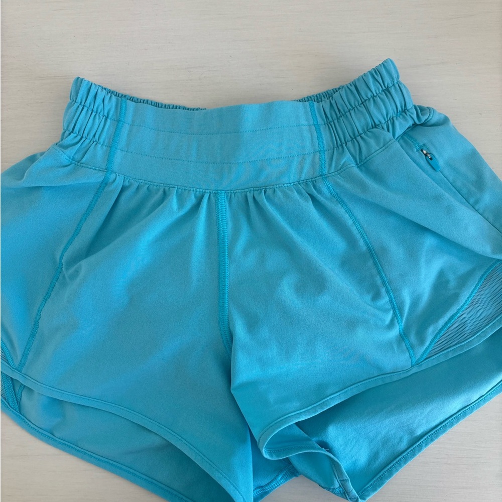 🩵RARE COLOR🩵 Lululemon Low Rise Hotty Hot Shorts In Electric Turquoise 2.5”